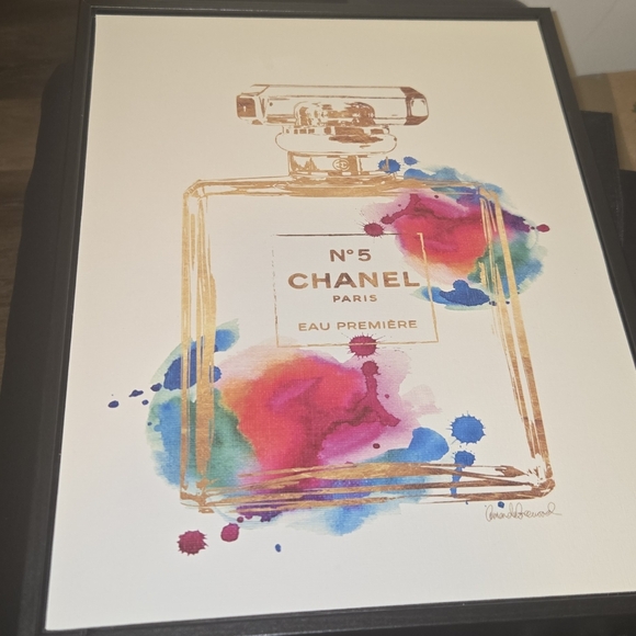 CHANEL Other - CHANEL No. 5 Eau Premiere Art with Gold and Multicolor Accents